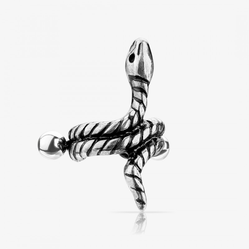 Piercing hélix snake prateado com formato de cobra detalhado para cartilagem da orelha