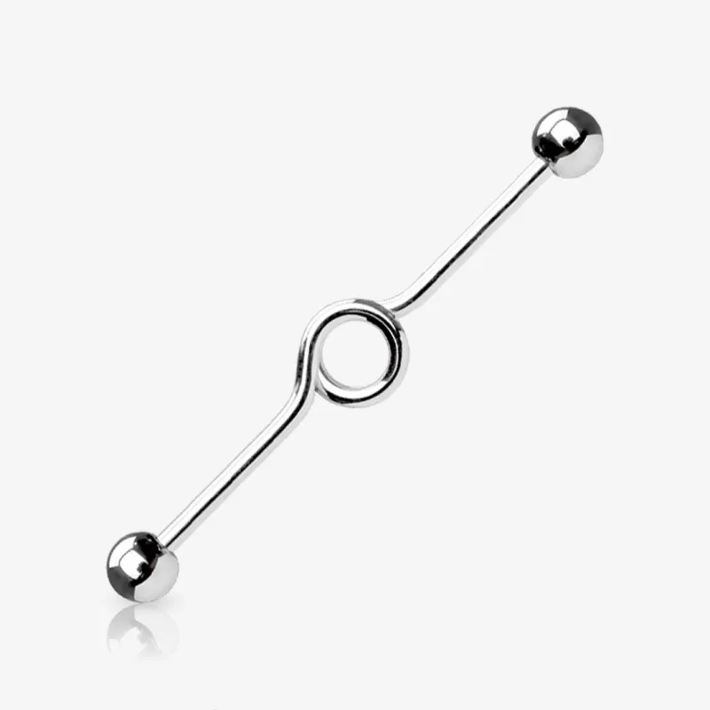 Piercing Transversal Círculo em aço cirúrgico prateado com design clean