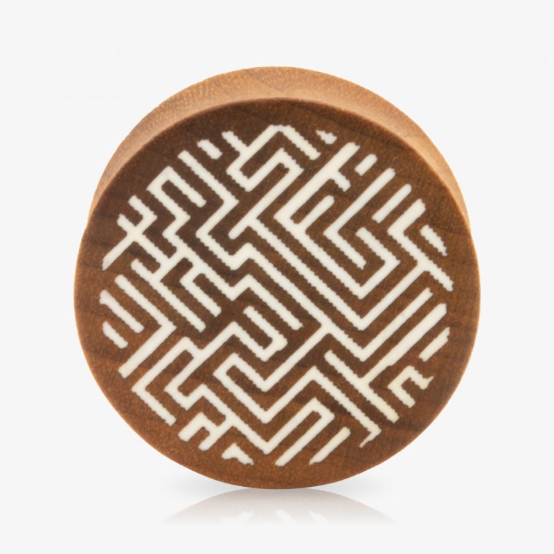 Plug Artesanal de Madeira Imbuia - Labririnto - Artesanais