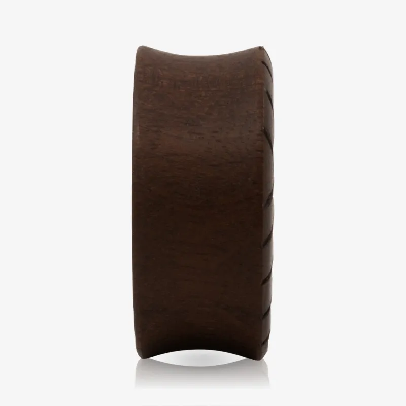 Plug Artesanal de Madeira Imbuia - X - Artesanais