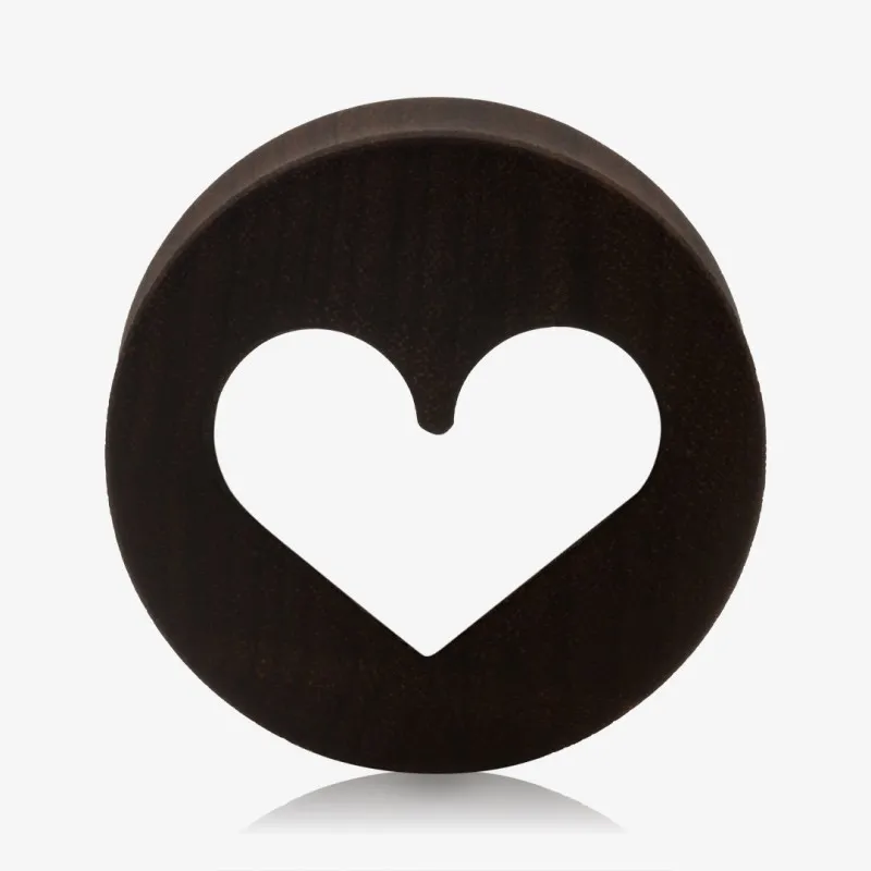 Plug Artesanal de Madeira Imbuia - Coração - Artesanais