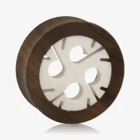 Plug Artesanal Madeira Imbuia Detalhado: Exclusivo | ALARGS