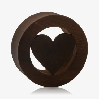 Plug Artesanal de Madeira Imbuia - Coração - Artesanais