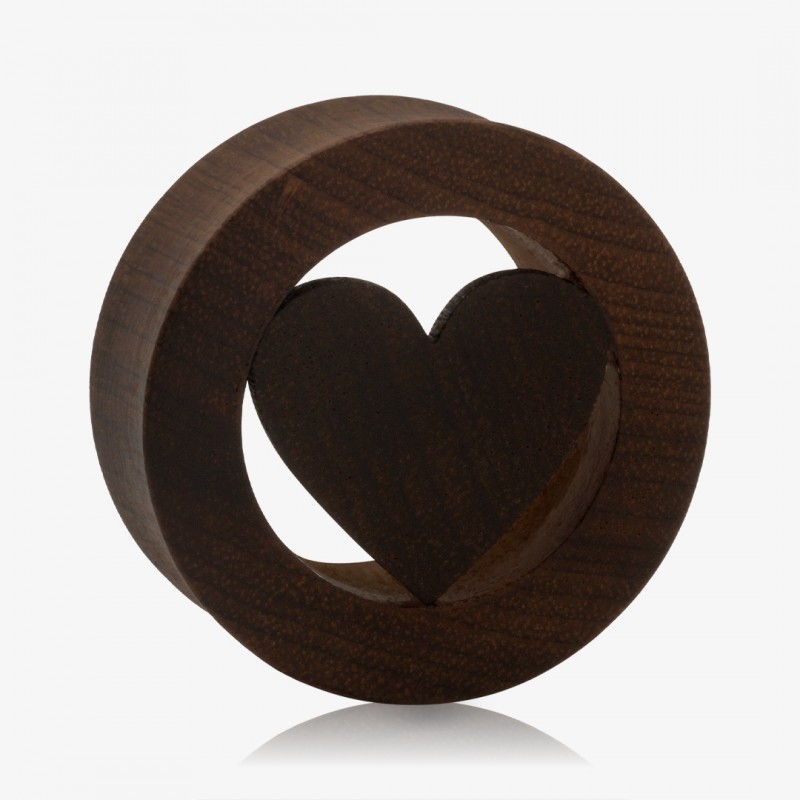 Plug Artesanal de Madeira Imbuia - Coração - Artesanais