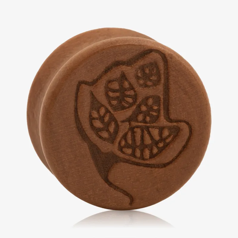 Plug de Madeira Rosa com gravação detalhada artesanal em madeira natural