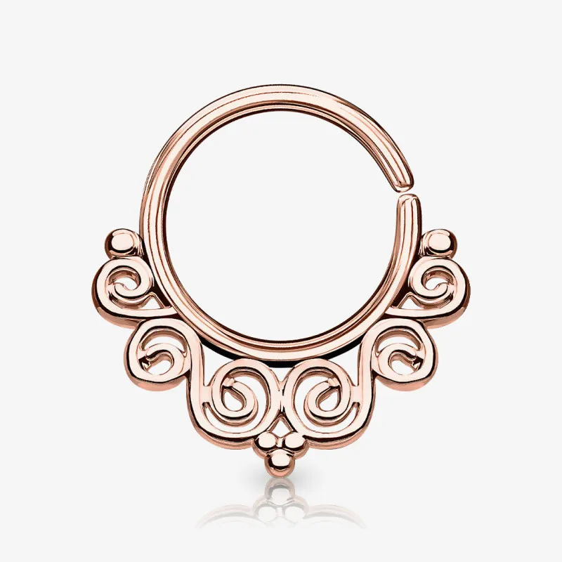 Piercing septo dobrável rosê com filigrana vintage em aço cirúrgico