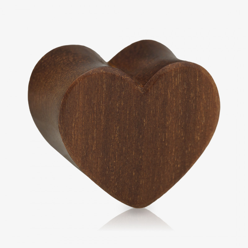 Alargador Plug Madeira Coração com formato anatômico e acabamento artesanal