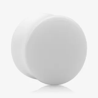Plug Acrílico Branco Fechado com acabamento liso e bordas retas