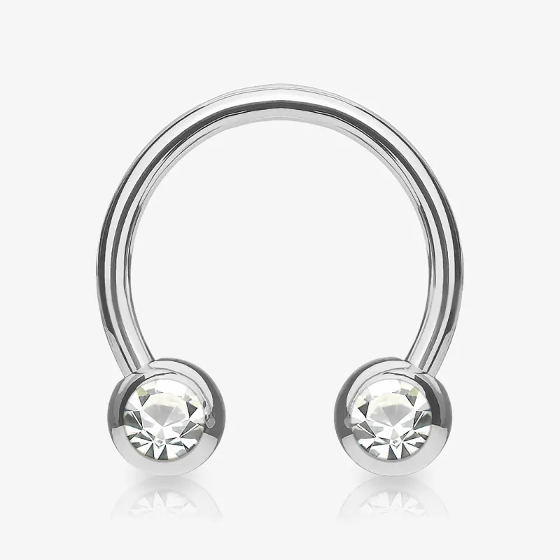 Piercing ferradura prateada strass lateral em aço cirúrgico com brilho elegante