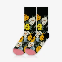 Meia Cano Alto Floral Preta é na ALARGS