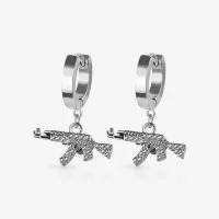 Brinco Pendente Rifle com design ousado e zircônias