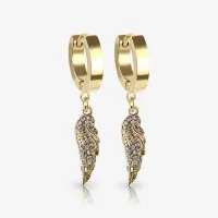 Brinco Dourado Pendente Asas com estilo e brilho único