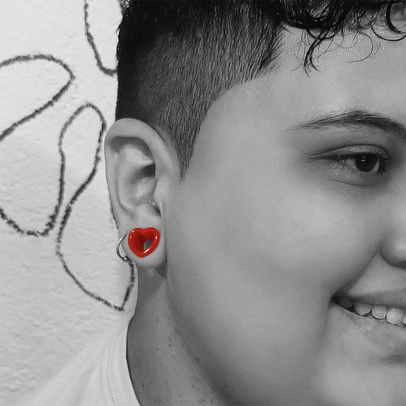 Alargador de Acrílico Vermelho - Formato de Coração - Início