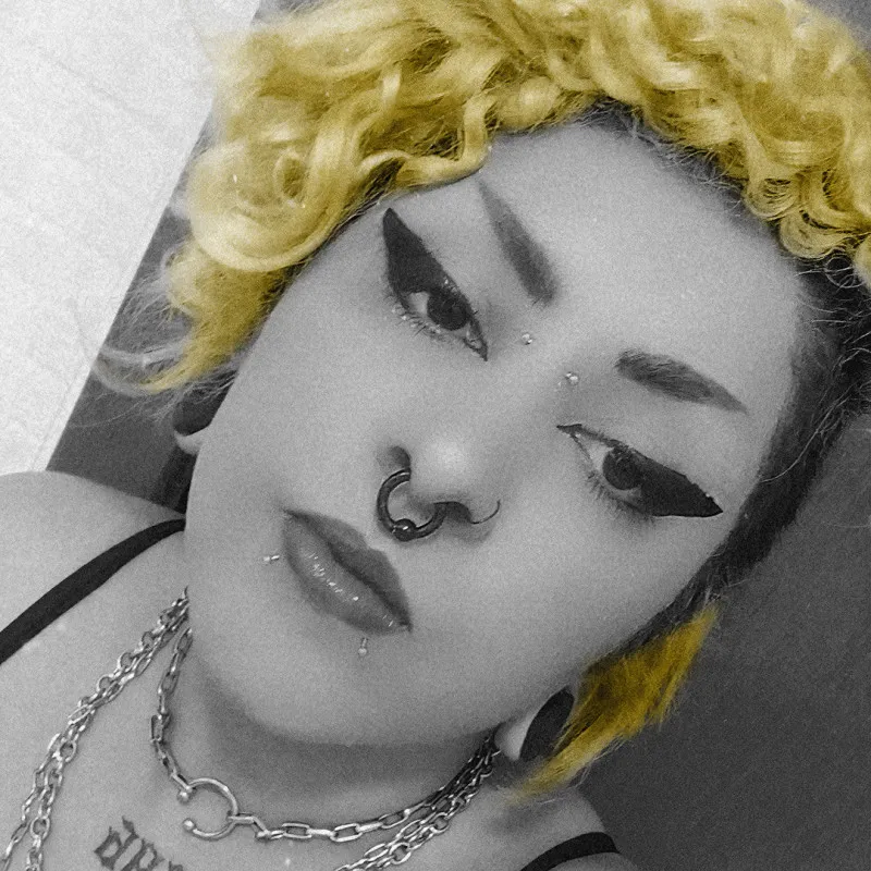 Piercing Labret Monroe Bolinha Aço com acabamento prateado