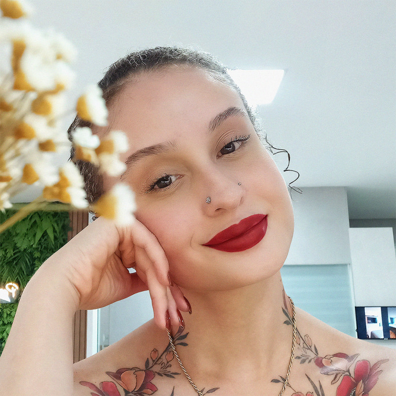 Piercing Nariz U Flor com cristais delicados e elegantes