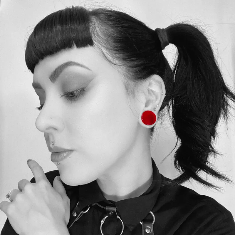 Plug Acrílico Vermelho Translúcido Fechado e Reto – ALARGS