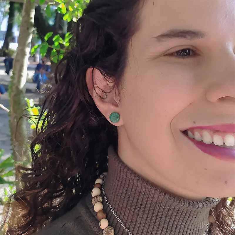 Plug de Pedra Ágata Verde com Acabamento Reto e Natural