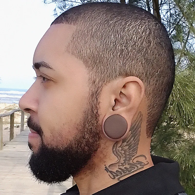 Plug Artesanal de Madeira Imbuia: Tom Escuro| ALARGS