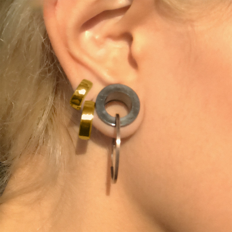 Brinco Dourado Abaulado Clássico Masculino Unidade ALARGS