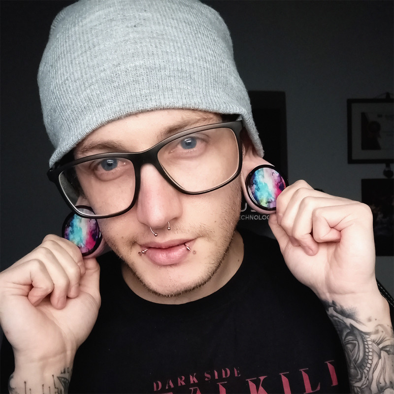 Plug Cores Galácticas Base com Estampa Cósmica