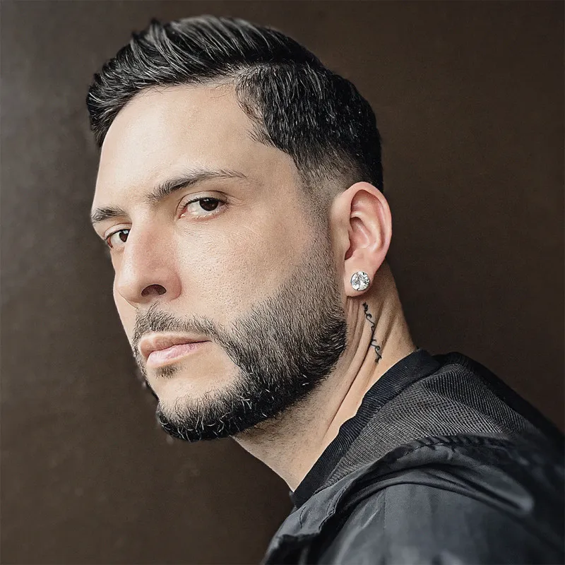 Alargador Plug Prateado Zircônia - Brilho e Elegância | Alargs