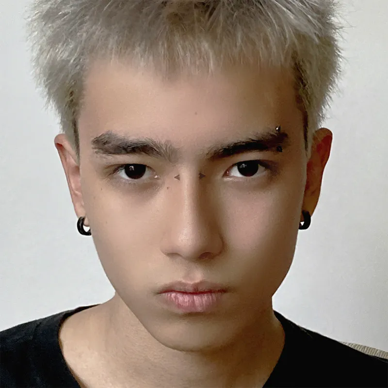 Piercing Curvo Spike para Sobrancelha em Aço Preto – ALARGS