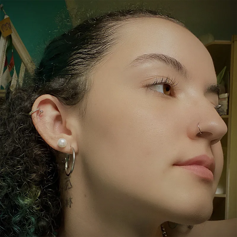 Piercing Argola de Aço Dobrável Preta com Acabamento Premium