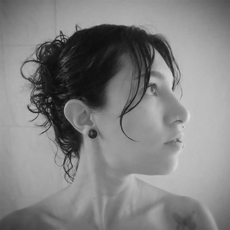 Piercing Argola Dobrável com Fecho Seguro e Design Clean