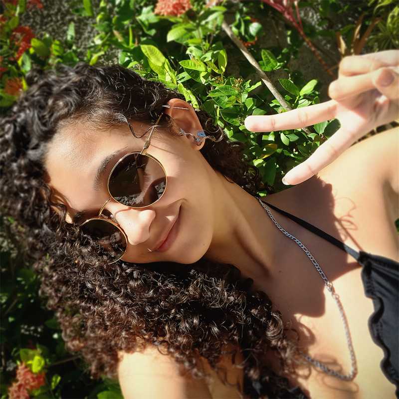 Piercing Transversal Corrugado Spike em Aço Estiloso