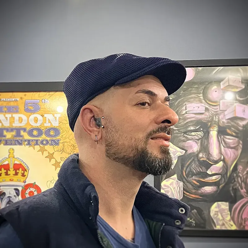 Piercing Barbell de Aço Cirúrgico 1,2mm com Bolinha