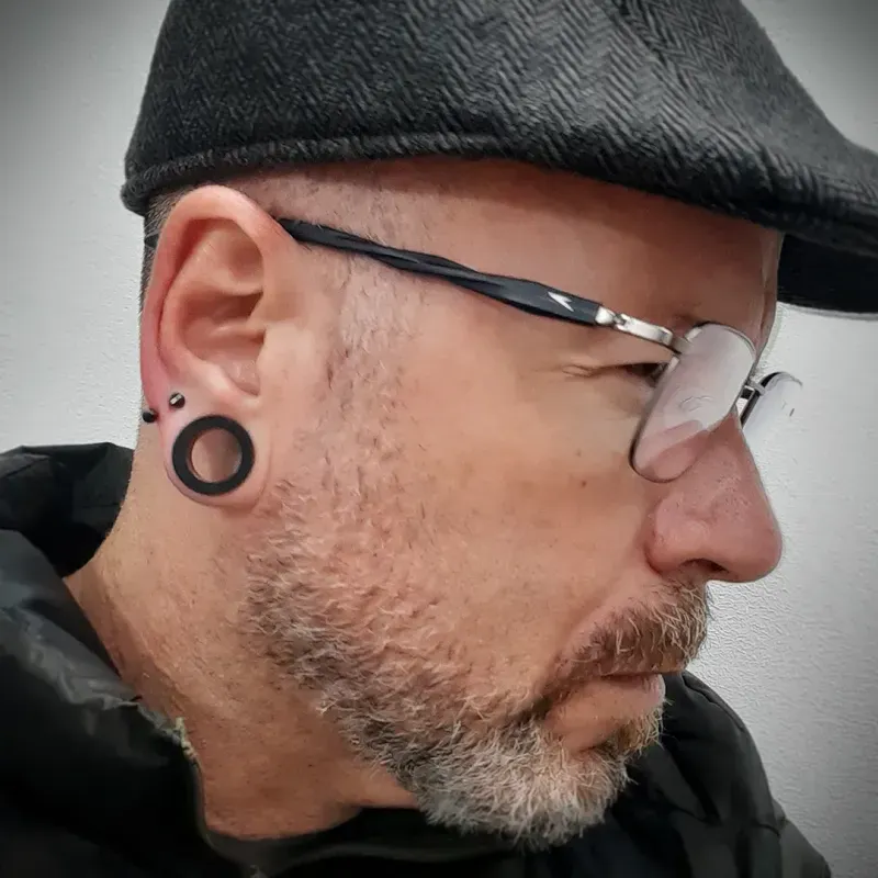 Piercing Ferradura Preta em Aço Cirúrgico 316L