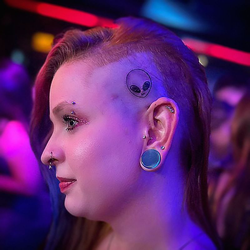 Alargador Plug Olho com detalhe azul e design artístico