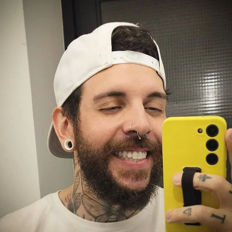 Alargador de Acrílico Branco flangeado com design vazado