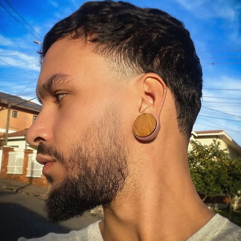 Plug Artesanal Madeira Imbuia Marfim - Estilo Único | ALARGS