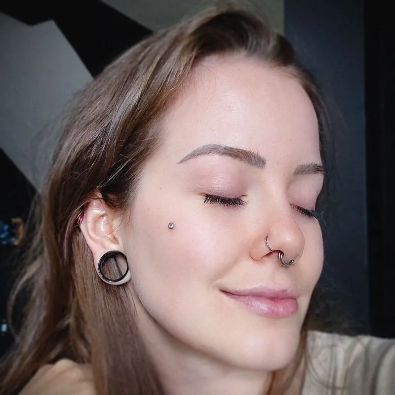 Piercing Argola Prateada Clicker em Titânio Resistente