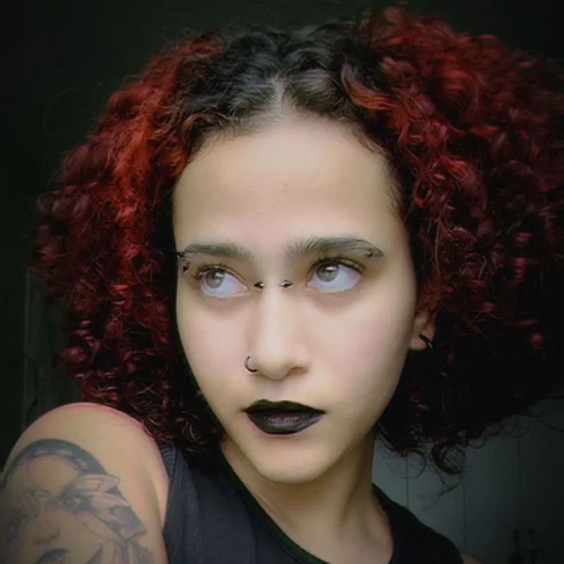 Piercing Barbell Preto Spike em Aço Cirúrgico Resistente