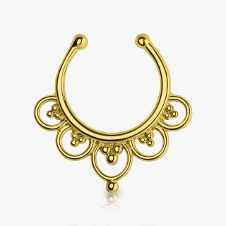 Piercing septo falso dourado com design indiano em formato de anéis