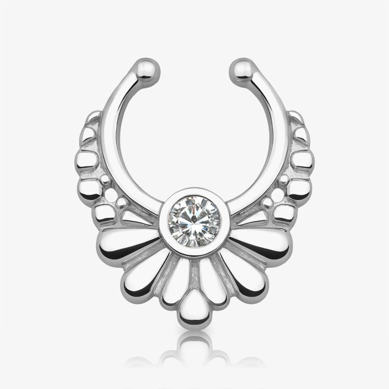 Piercing Septo Falso Flor com cristal prateado delicado e elegante