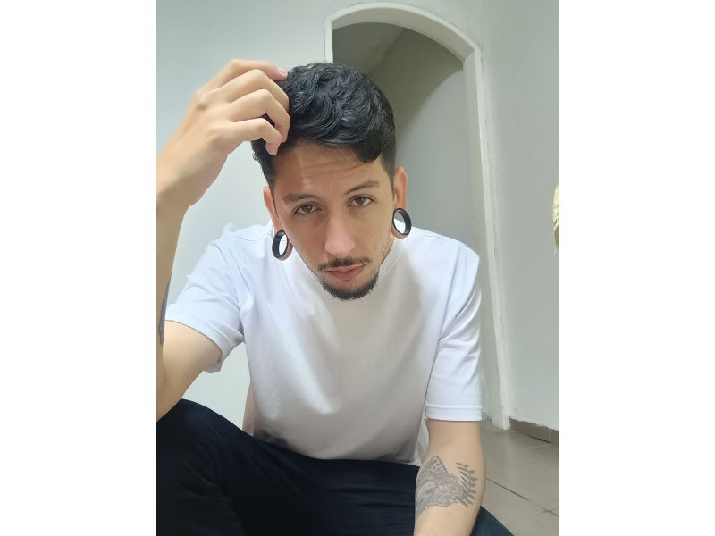 ueewyesapjsye0ifilby-thumbnail.jpg